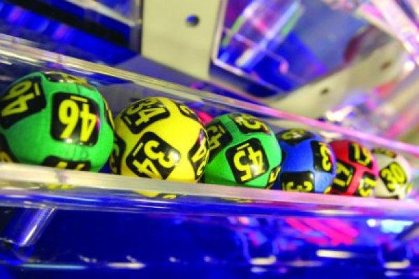 Numere extrase duminică, 3 noiembrie. Premiul Loto 6/49 nu a fost câştigat